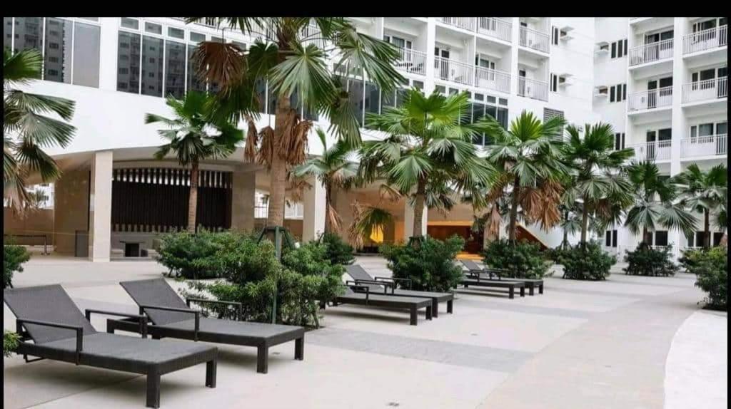 מנילה Sabina'S One Bedroom Condo At Shore Tower C מראה חיצוני תמונה